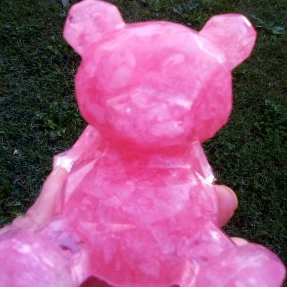 6' Rose Quarts resin filled Bear figurine - Picture 3 of 4